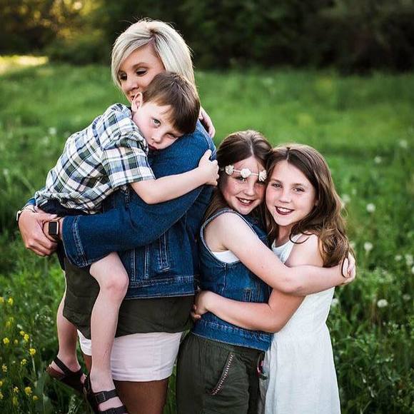 Meet your Posher, Katie - Picture 1 of 1